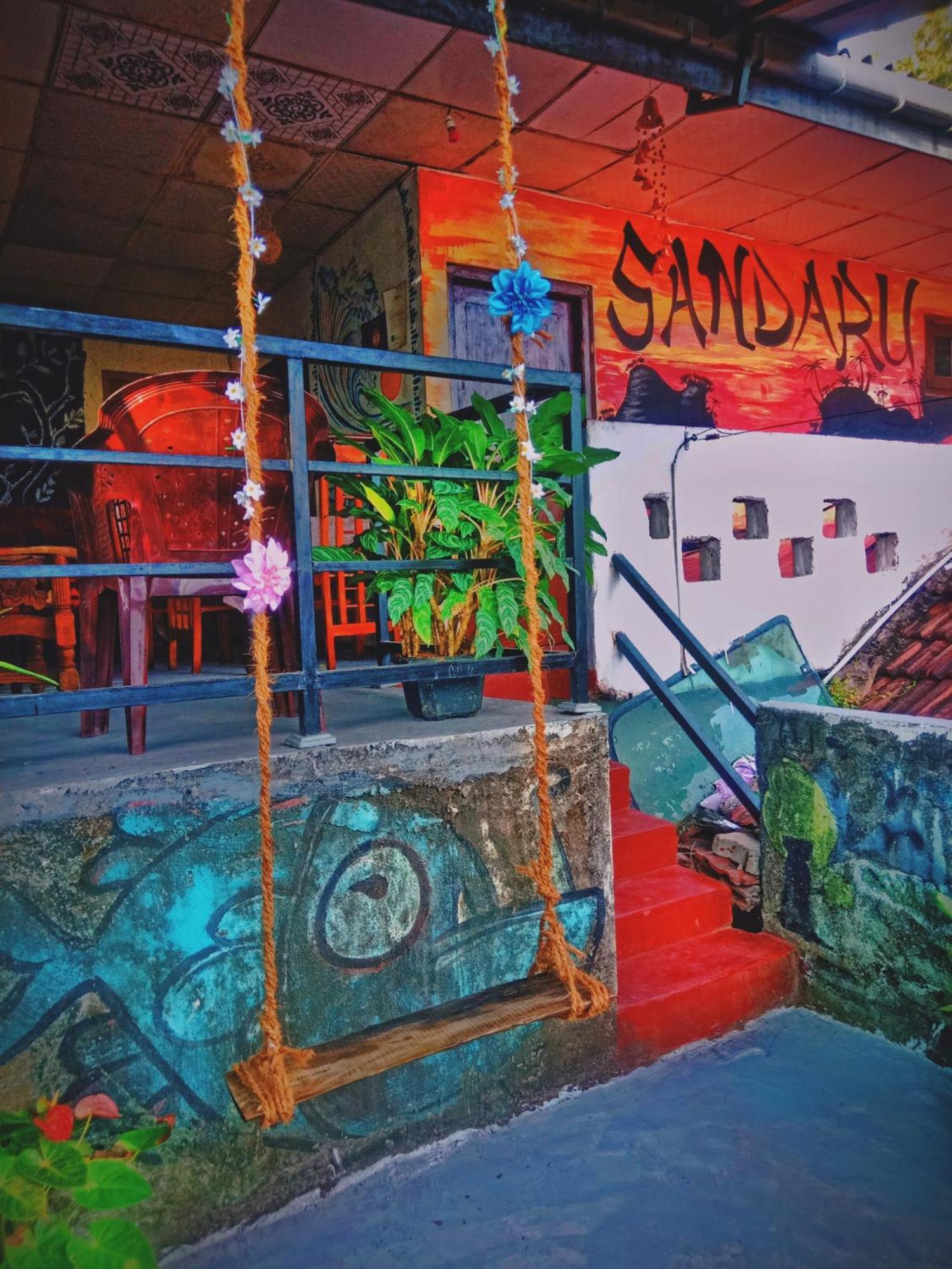 Sandaru Surffing Inn Weligama Esterno foto