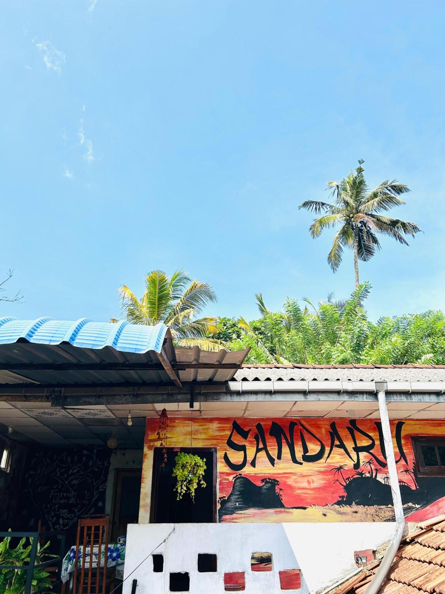 Sandaru Surffing Inn Weligama Esterno foto